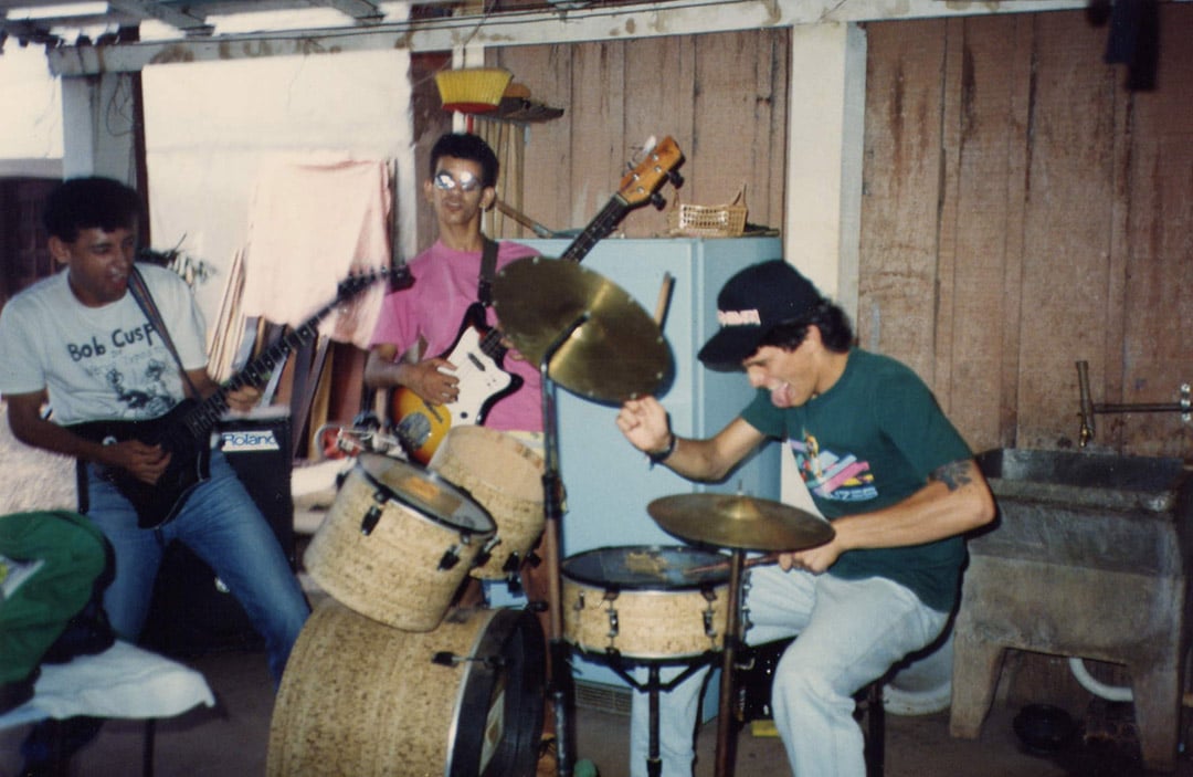 It's Not The Gear's Fault 3 Aquiles e Silvio tocando num ensaio em 1991